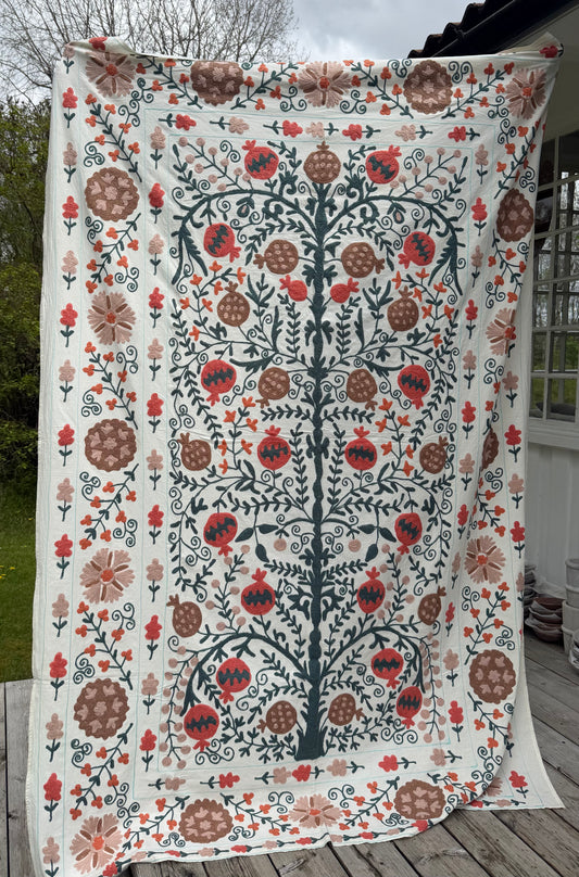 Suzani - brodert bomull