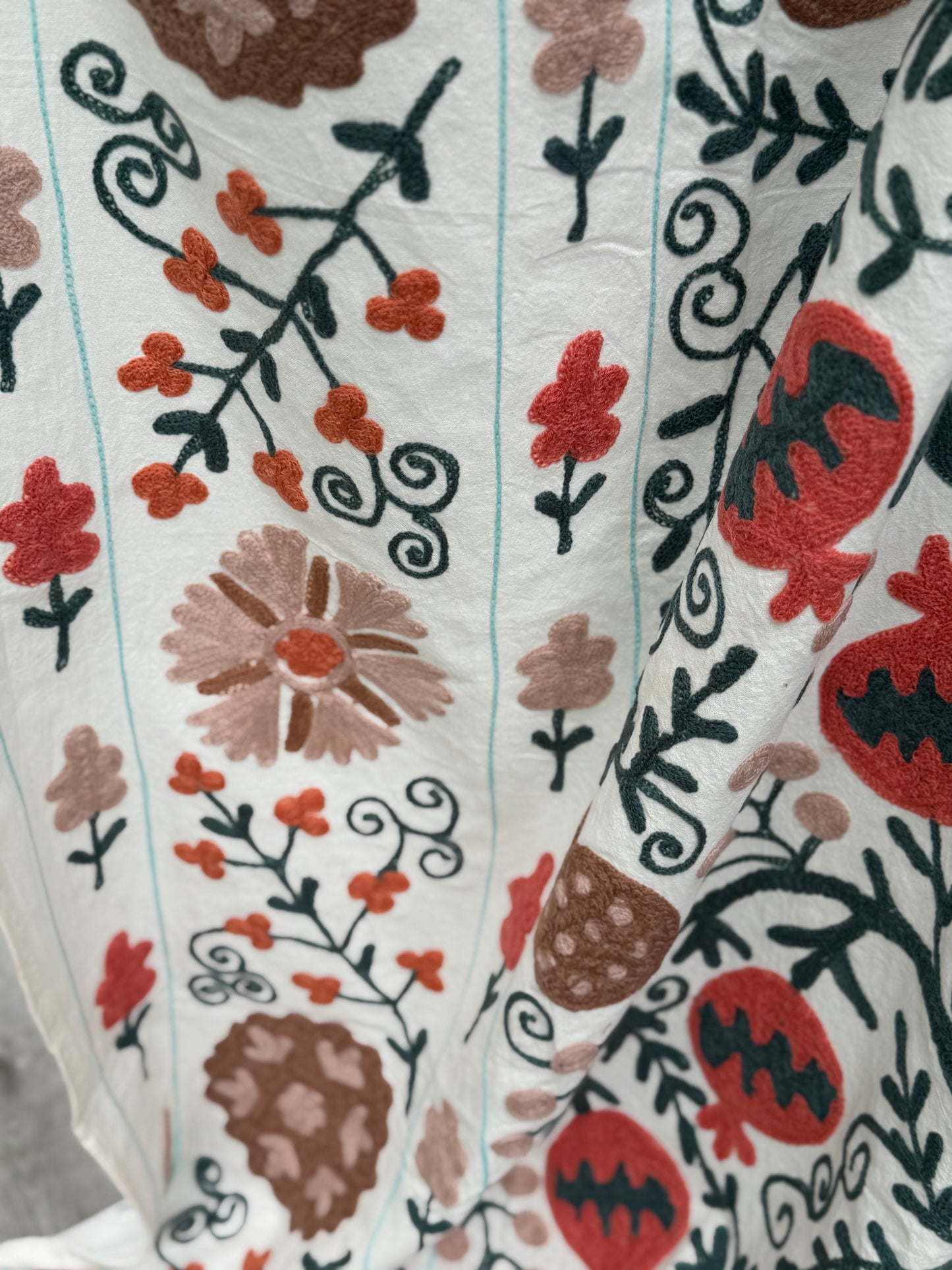 Suzani - brodert bomull