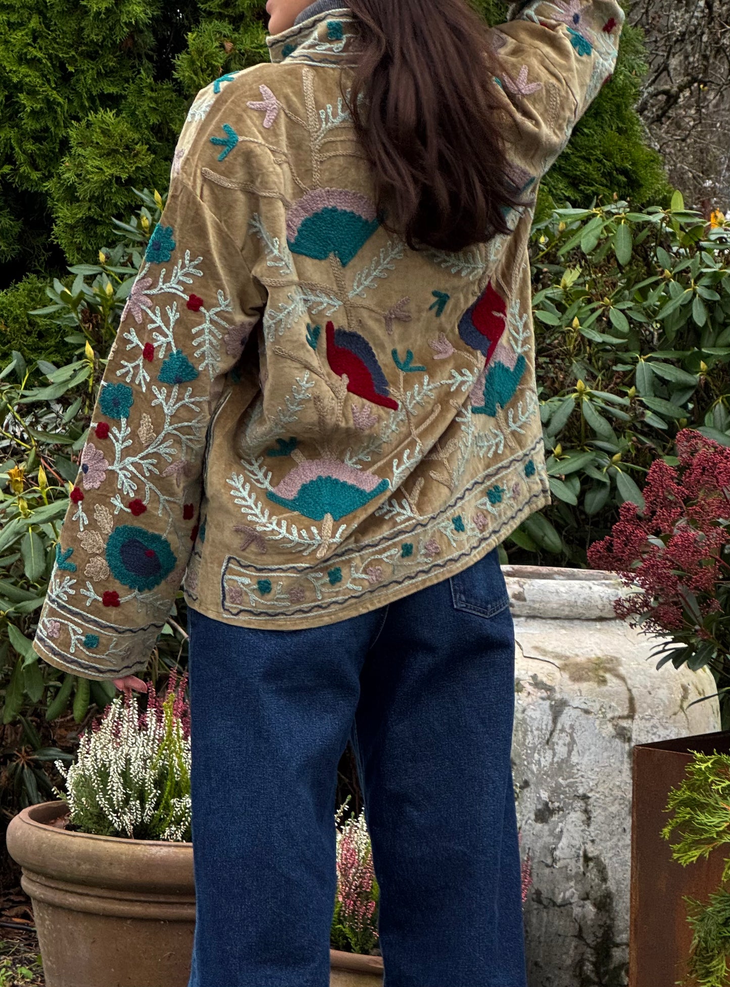 Jakke med broderi