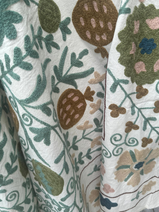 Suzani - brodert bomull