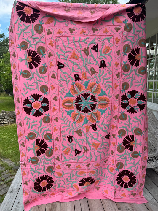 Suzani - brodert bomull