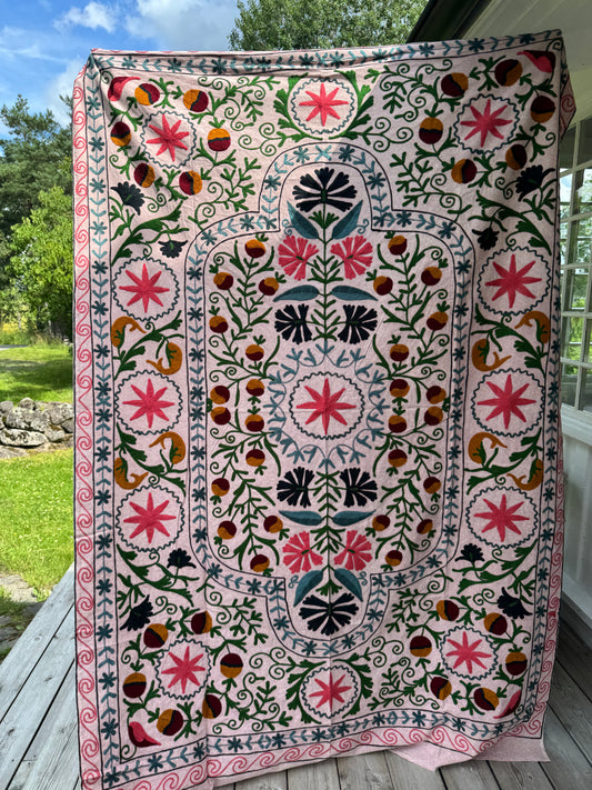 Suzani - brodert bomull