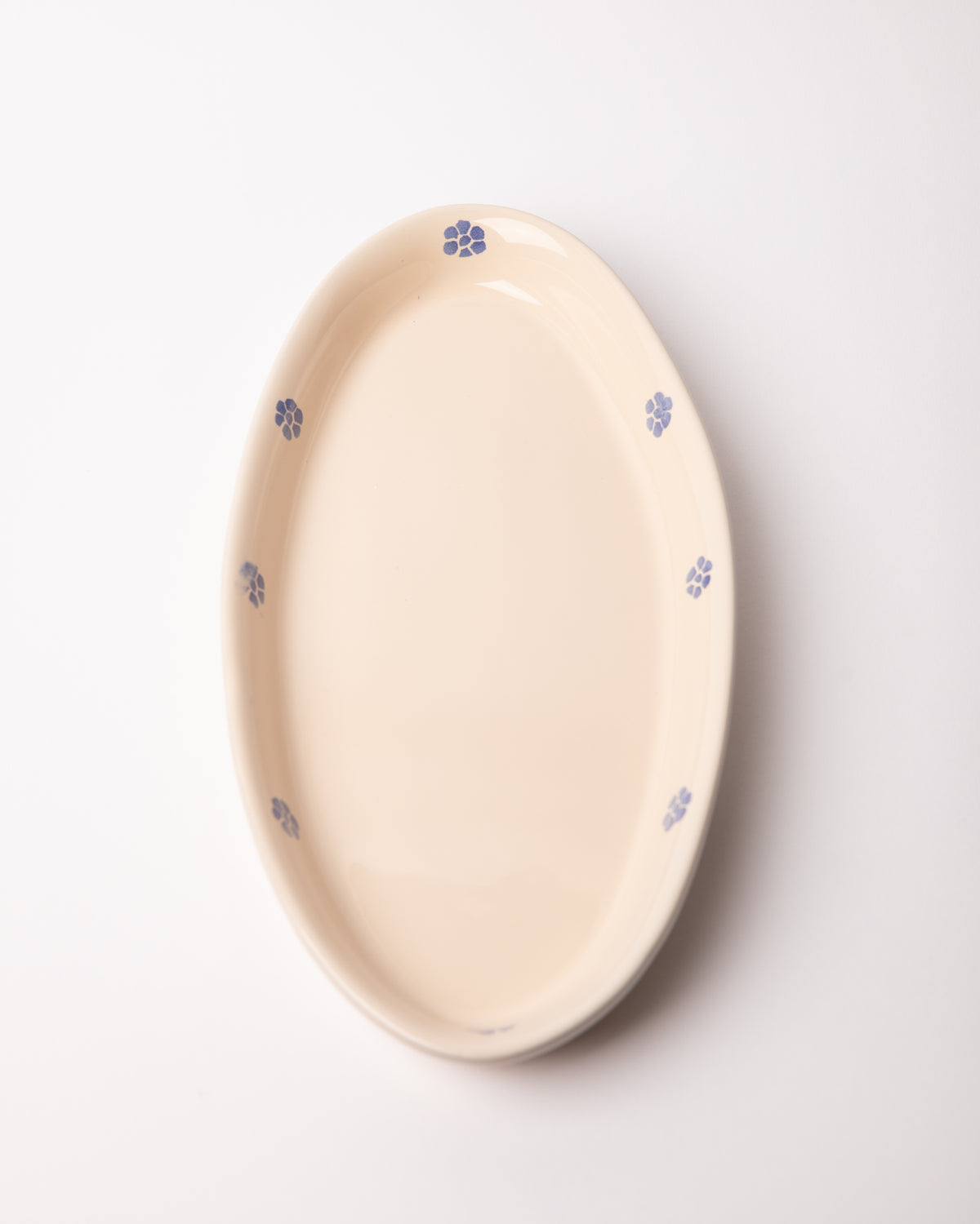 Ovalt fat fra Puglia (30cm)