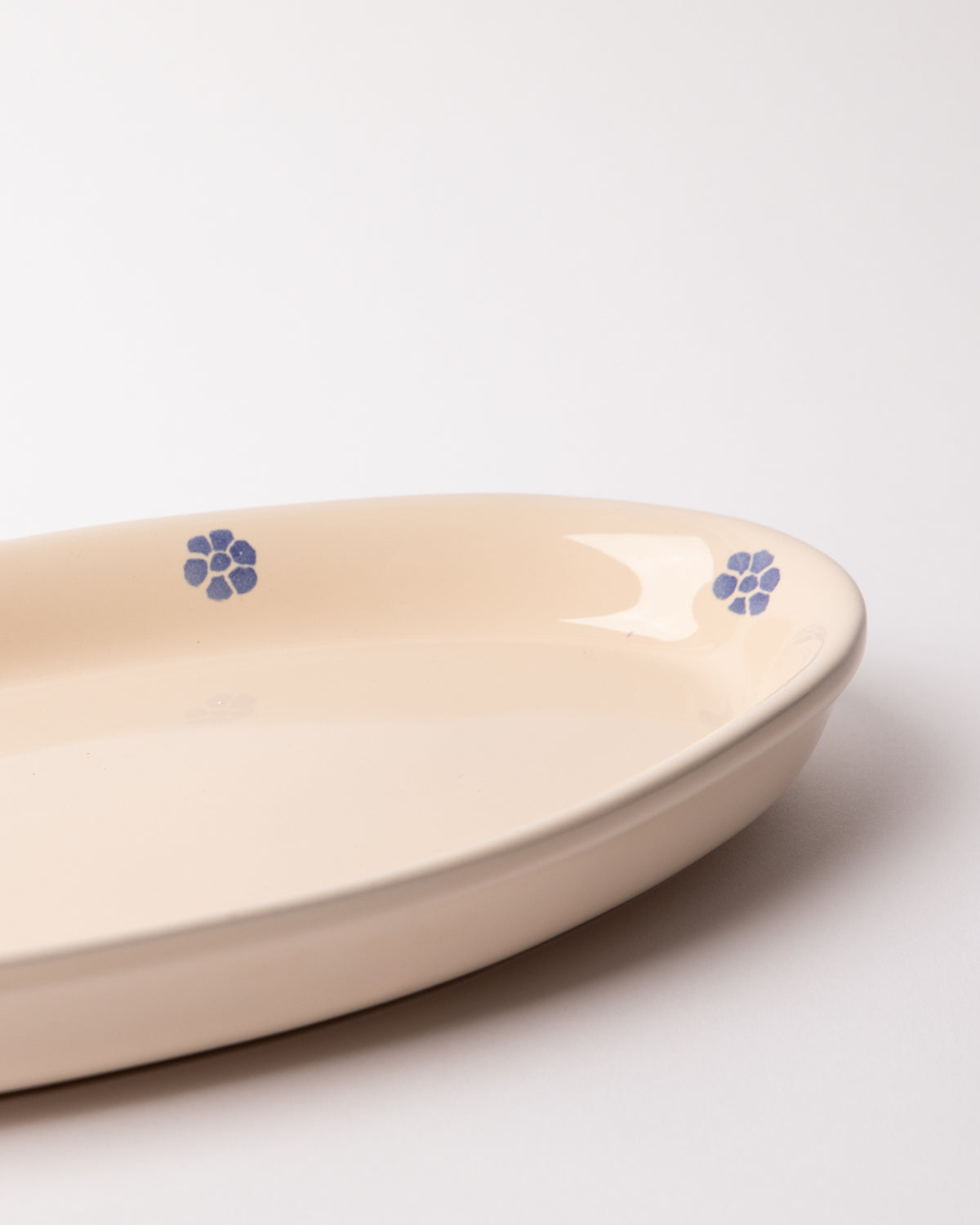 Ovalt fat fra Puglia (30cm)