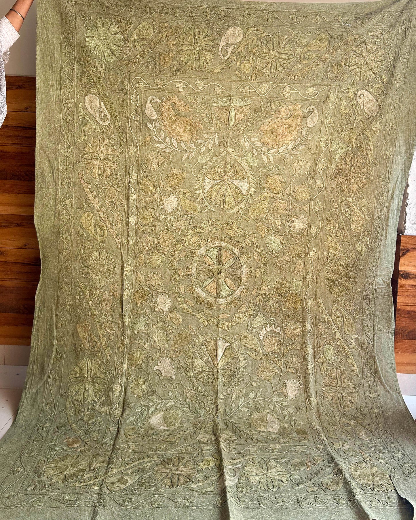 Suzani - håndbrodert bomull