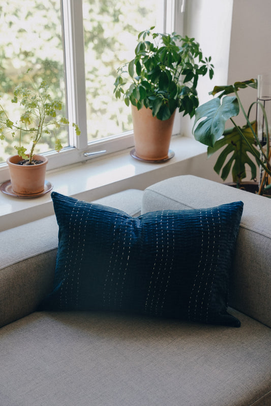 Blå velour kantha - 50x60cm