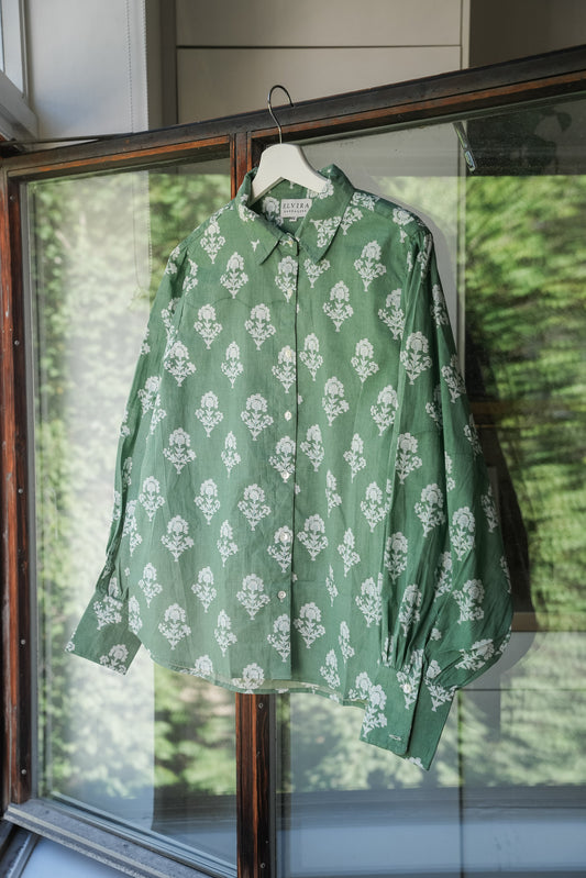 Elvira shirt - grønn med hvite blomster